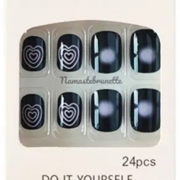 2/$16 Pink Hearts Press On Nails - Picture 3 of 13